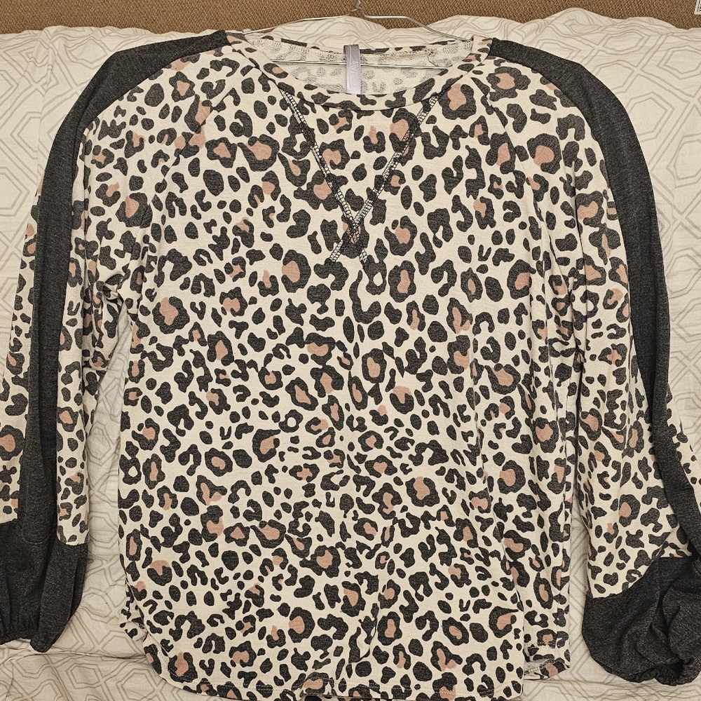 Lilypad leopard super soft sweater